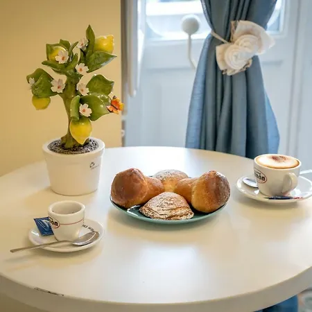 Bed & Breakfast Regina Elena Napoli