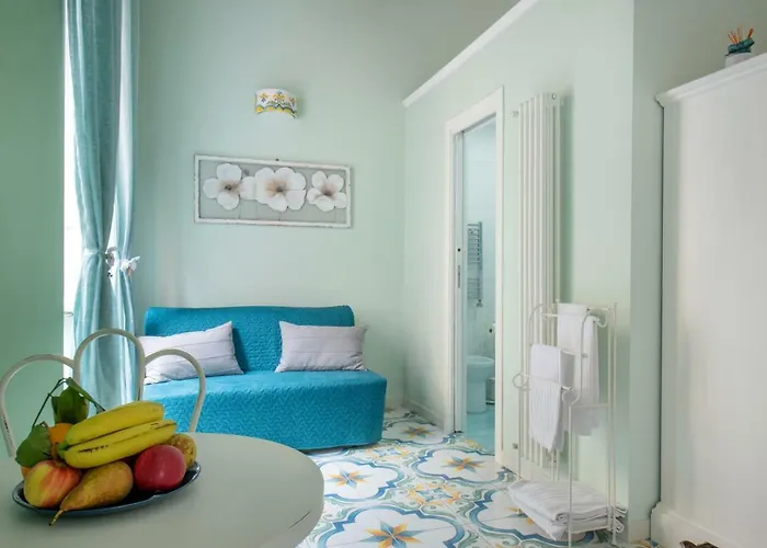 Regina Elena 3* Neapel