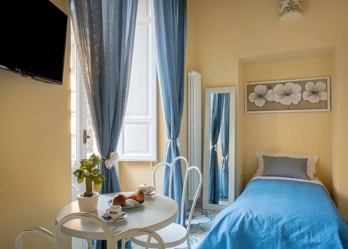 Frühstückspension Regina Elena 3*