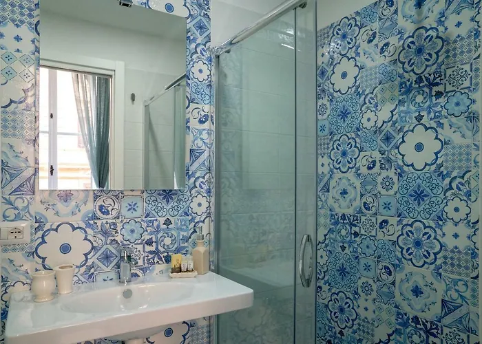 Frühstückspension Regina Elena 3*