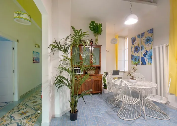 Regina Elena 3* Neapel