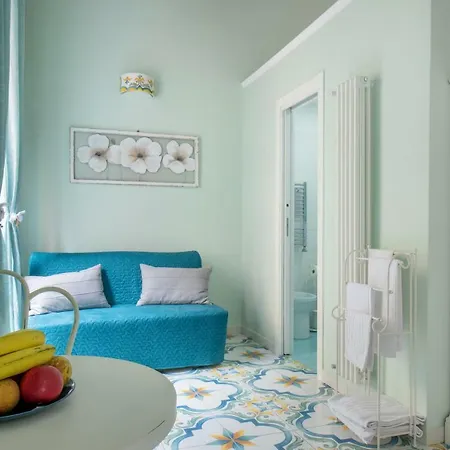 Regina Elena 3* Νάπολη