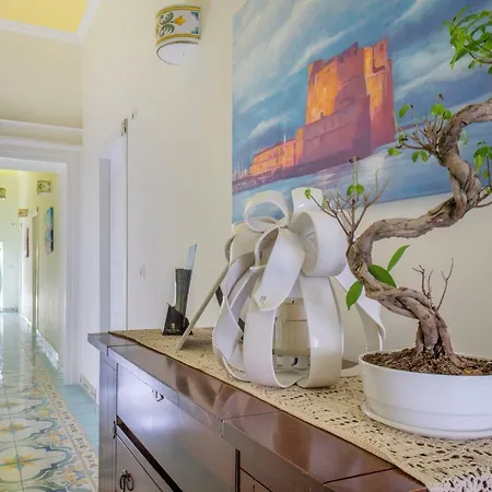 Regina Elena Bed and Breakfast Νάπολη