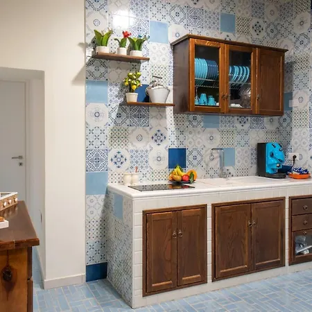 Regina Elena Bed and Breakfast Νάπολη