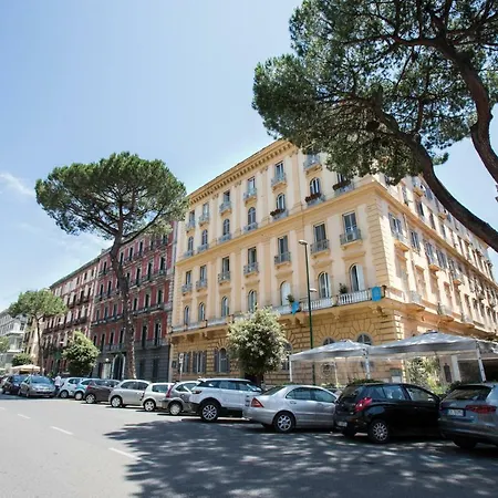 Regina Elena Bed and breakfast Nápoles